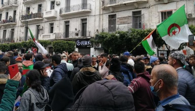مظاهرات حاشدة بالجزائر العاصمة في الذكرى الثانية للحراك الشعبي