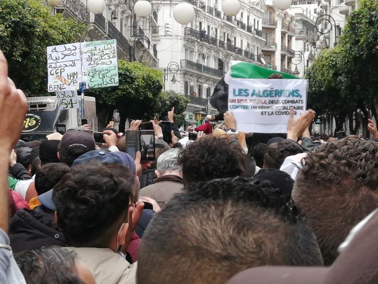 مظاهرات حاشدة بالجزائر العاصمة في الذكرى الثانية للحراك الشعبي مظاهرات حاشدة بالجزائر العاصمة في الذكرى الثانية للحراك الشعبي