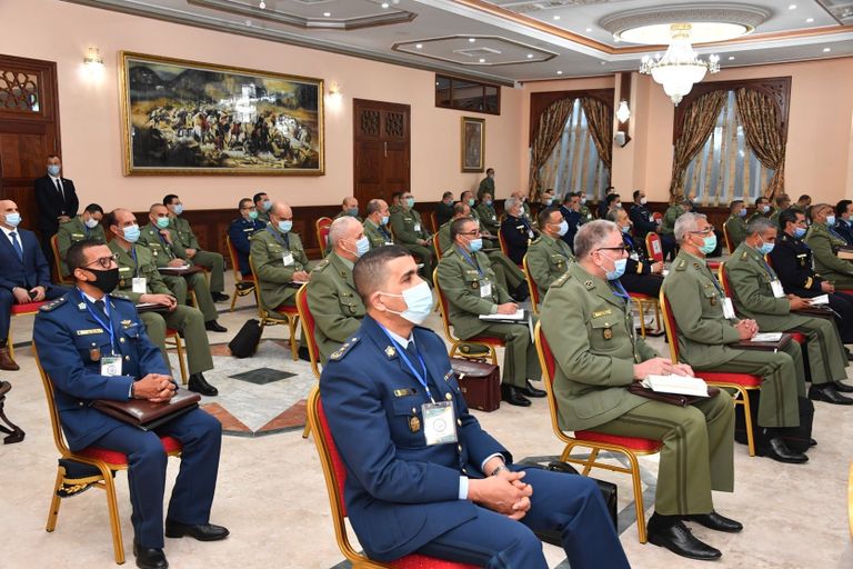 وزراء وقادة عسكريون بالملتقى