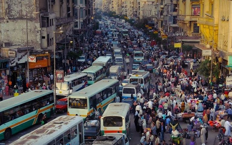 مصر تشهد نموا في عدد السكان الدكتور عمرو حسن أستاذ مساعد النساء والتوليد في مصر
