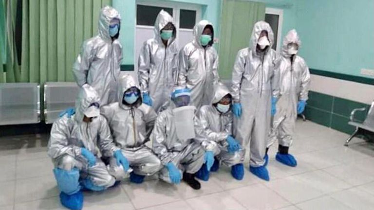 فريق طبي باليمن