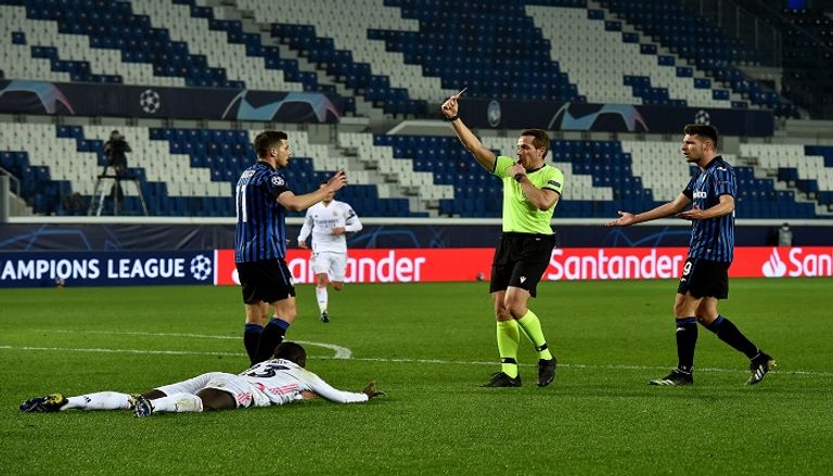 مانشستر سيتي ضد مونشنجلادباخ