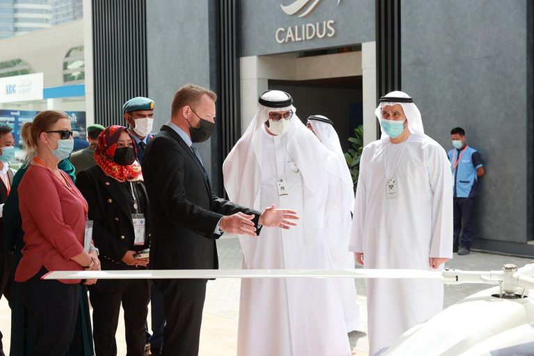 البواردي يقوم بجولة في معرض آيدكس 2021