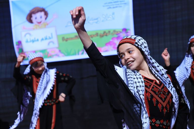 المجموعة القصصية نافذة صغيرة تطل على براءة الأطفال وأحلامهم