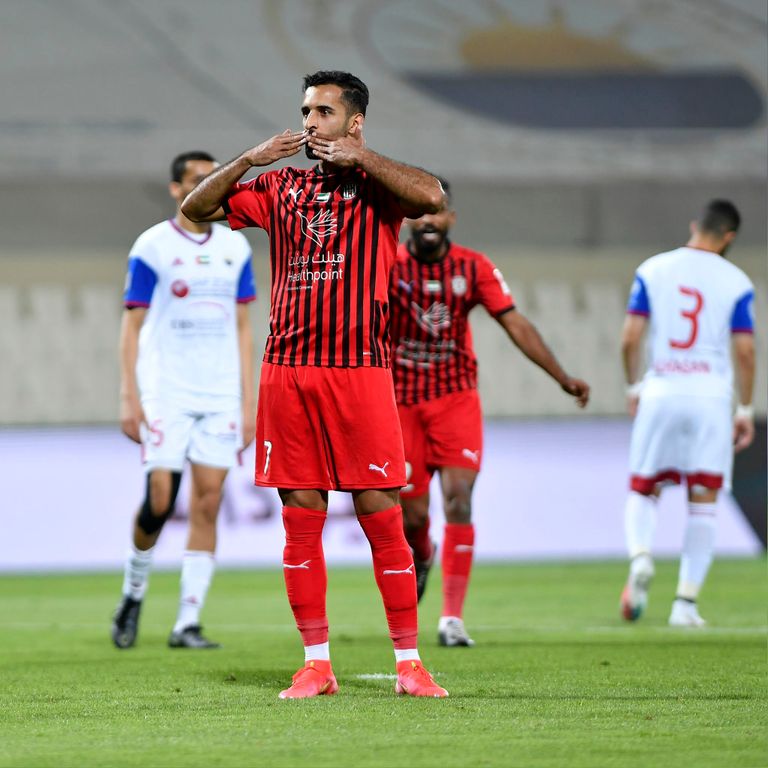 علي مبخوت نجم الجزيرة هداف الدوري الإماراتي فريق الجزيرة الإماراتي