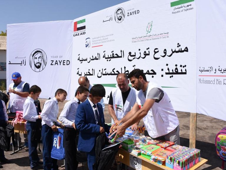 مساعدات "خليفة الإنسانية" وصلت إلى 90 دولة حول العالم