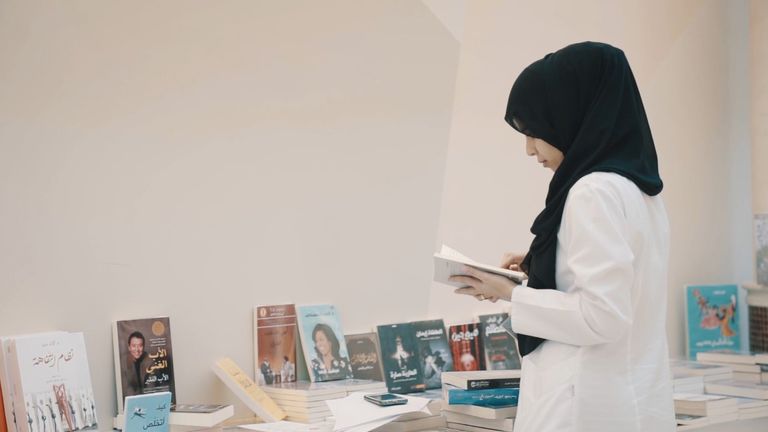 شهر القراءة 2021 ينطلق هذا العام تحت شعار شعار "أسرتي تقرأ"  شهر القراءة 2021 ينطلق هذا العام تحت شعار