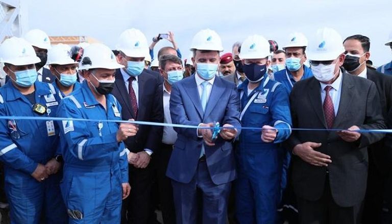 وزير النفط يفتتح محطة كبس الغاز الخامسة في حقل الرميلة الشمالية