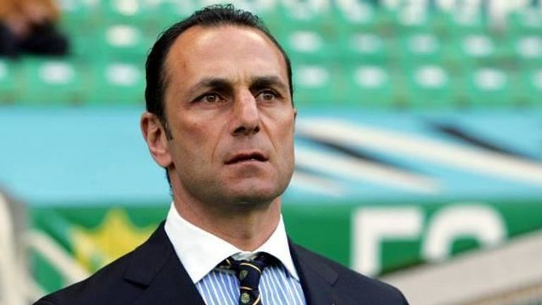 ميشيل دير زاكاريان مدرب مونبيليه أندي ديلور وميشيل دير زاكاريان مدرب مونبيليه