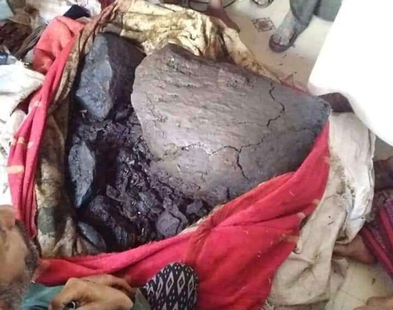 حوت العنبر النافق