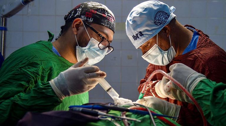 مساعدات الإمارات والسعودية.. شريان إنساني لا ينقطع لدعم اليمنيين