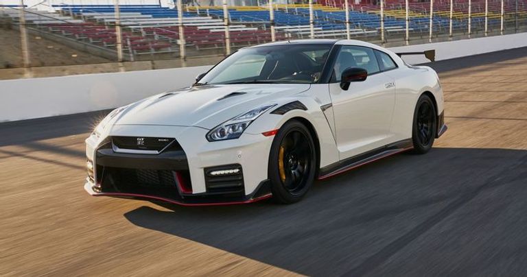  نيسان GTR 