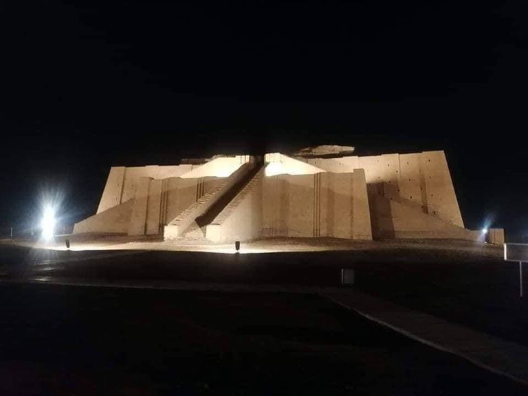 استعدادات زيارة البابا فرنسيس للعراق مبنى الزقورة في مدينة أور الأثرية جنوب العراق