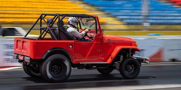 Drag Truck لاند كروزر المعدلة  Slammed FJ40