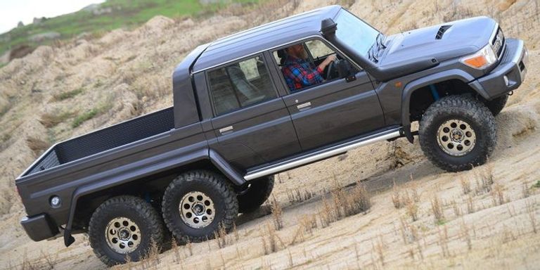 MDT Southern Scorpion لاند كروزر المعدلة  Slammed FJ40