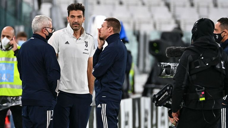 مشهد إلغاء مباراة يوفنتوس ضد نابولي في الدوري الإيطالي يتكرر من جديد فريق لاتسيو