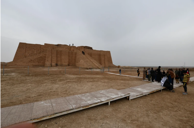 مدينة أور العراقية الأثرية قداسة البابا فرانسيس بابا الكنيسة الكاثوليكية