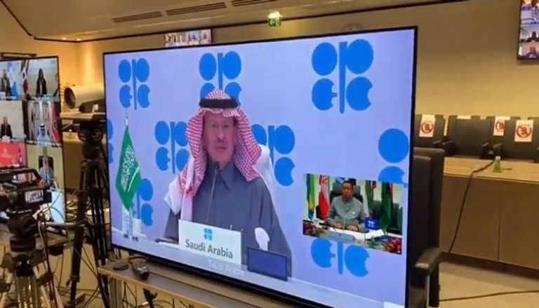 وزير الطاقة السعودي في اجتماع أوبك الرابع عشر
