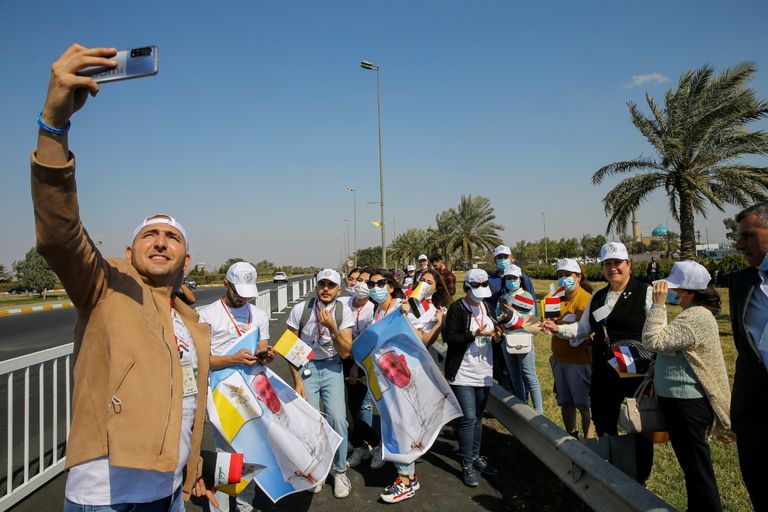 ترحيب عراقي بزيارة البابا فرنسيس ترحيب شعبي عراقي بزيارة بابا الفاتيكان