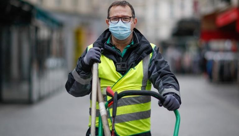 عامل النظافة الفرنسي لودوفيك فرنسيسشت