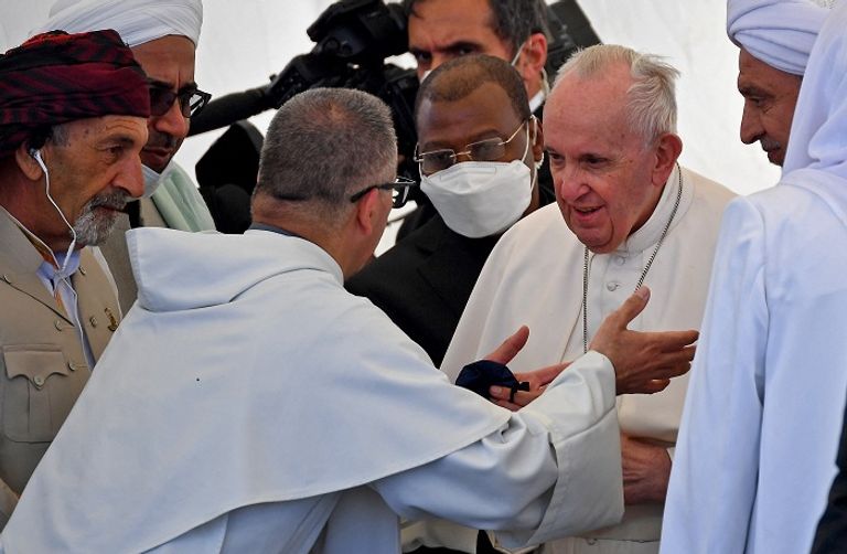 البابا فرنسيس خلال لقاء الأديان في مدينة أور التاريخية العراقية