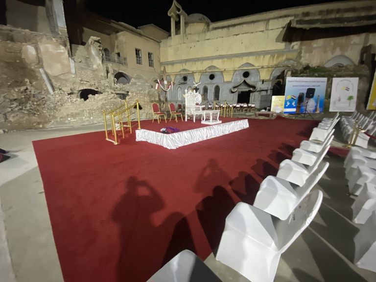 استعدادات استقبال البابا فرنسيس في حوش البيعة البابا فرنسيس في ساحة