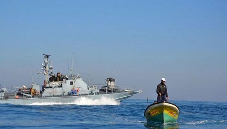 البحرية الإسرائيلية تراقب سفن الفلسطينيين في بحر غزة - أرشيفية