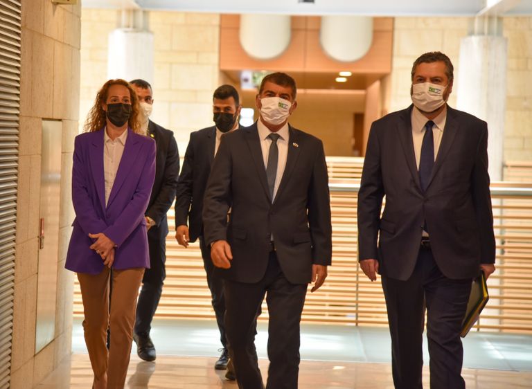 استقبال وزير الخارجية الإسرائيلي لنظيره البرازيلي استقبال وزير الخارجية الإسرائيلي لنظيره البرازيلي