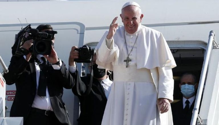 بابا الفاتيكان يغادر العراق 