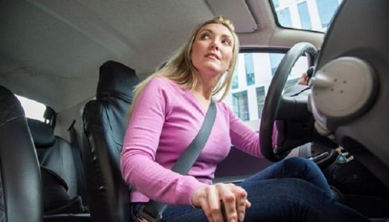 أهمية وضع الجلوس الصحيح في السيارة - الألمانية