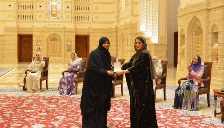عمان تكرم قيادات نسائية باحتفال يوم المرأة 