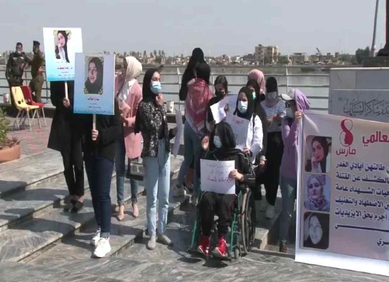 عراقيات في جنوب العراق يحتفلن بيوم المرأة