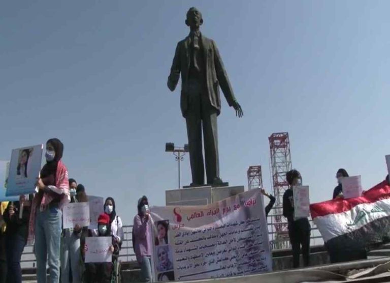 عراقيات في جنوب العراق يحتفلن بيوم المرأة