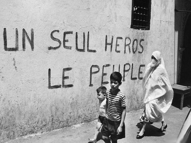 "البطل الوحيد هو الشعب" عبارة كتبها الثوار في حي القصبة فترة الثورة التحريرية