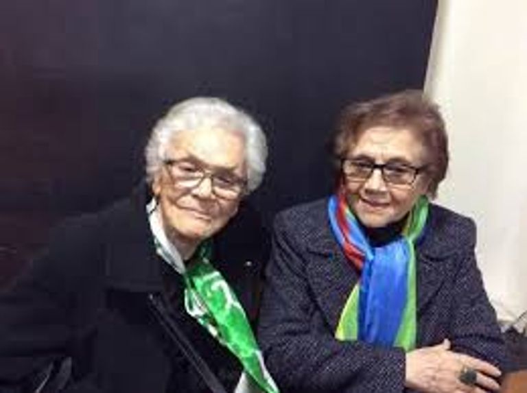 المناضلتان الجزائريتان لويزة اغيل أحريز وجميلة بوحيرد- أرشيفية