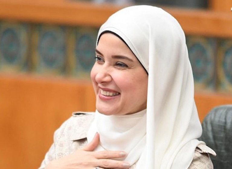 جنان بوشهري أول قاضيات في تاريخ الكويت