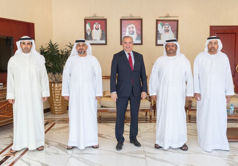 جانب من مباحثات تطوير العلاقات التجارية بين أبوظبي وإسرائيل