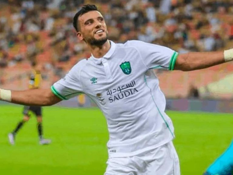 عمر السومة مهاجم الأهلي