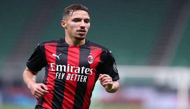 إسماعيل بن ناصر لاعب ميلان الإيطالي
