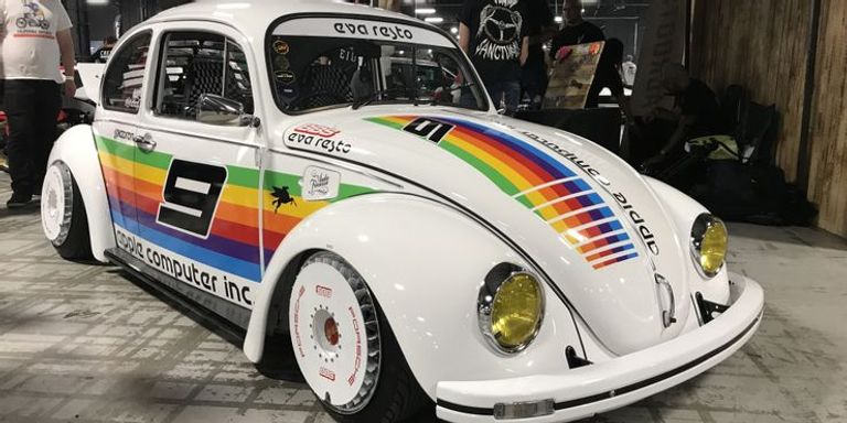 فولكسفاجن V8 Caddy