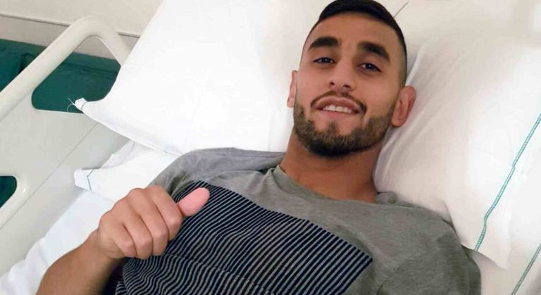 فوزي غلام بعد إجراءه جراحة الركبة