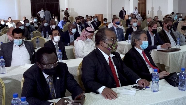 جانب من مشاركة الدبلوماسيين والسفراء الأجانب في زيارة إقليم تجراي