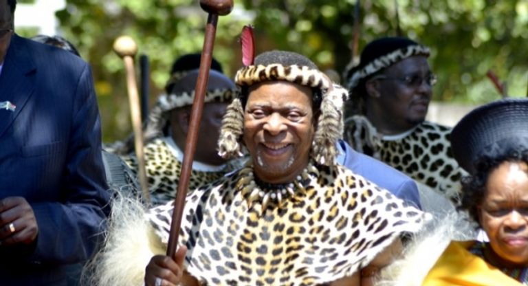 ملك شعب الزولو جودويل زويليتيني الذي وافته المنية - أرشيفية