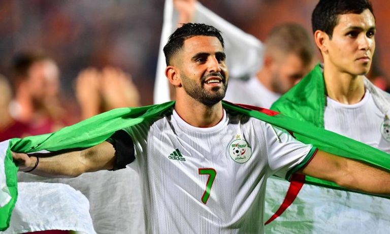 رياض محرز قائد منتخب الجزائر منتخب الجزائر بطل أفريقيا 2019