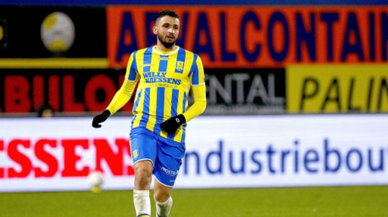 أحمد توبة لاعب فالفيك الهولندي منتخب الجزائر بطل أفريقيا 2019