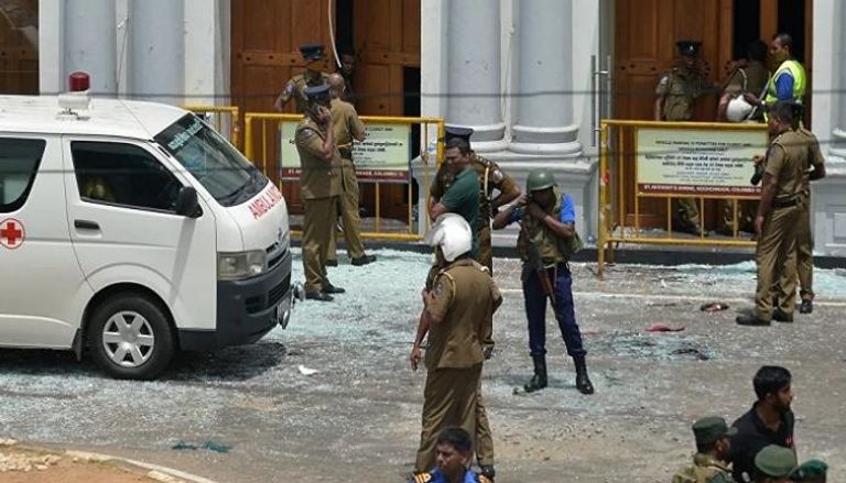 الشرطة تنتشر في موقع انفجار قنبلة بسريلانكا- أرشيفية