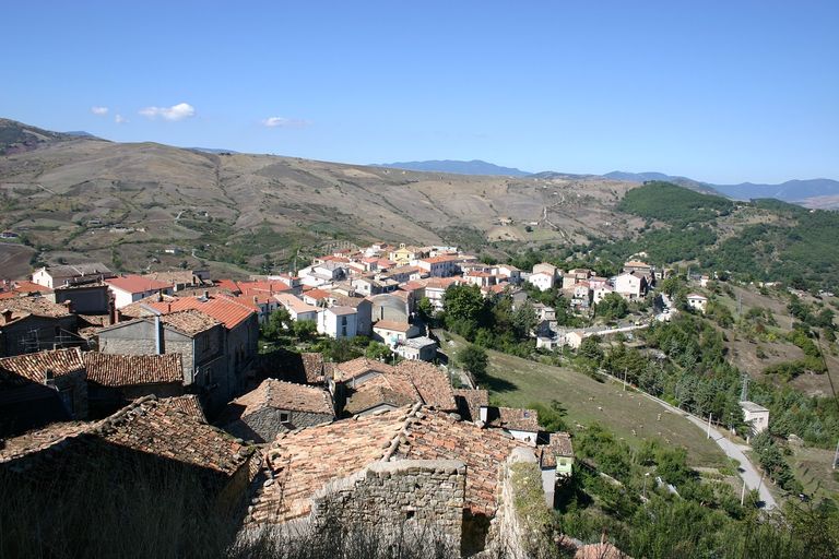 بلدة لورينزانا الإيطالية