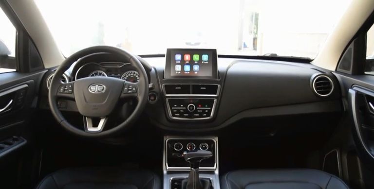التصميم الداخلي لسيارة faw besturn x40  سيارة faw besturn x40