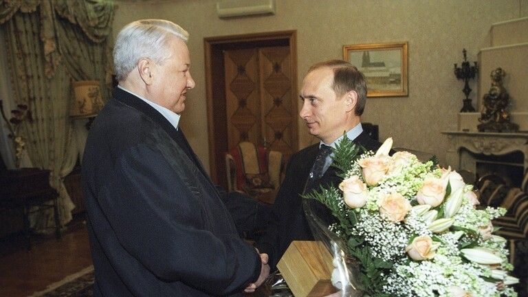 الرئيس الروسي فلاديمير بوتين يكرم أرملة بوريس يلتسين