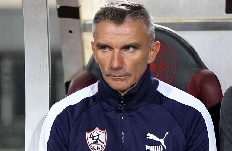 باتريس كارتيرون مدرب الزمالك مرتضى منصور رئيس نادي الزمالك السابق